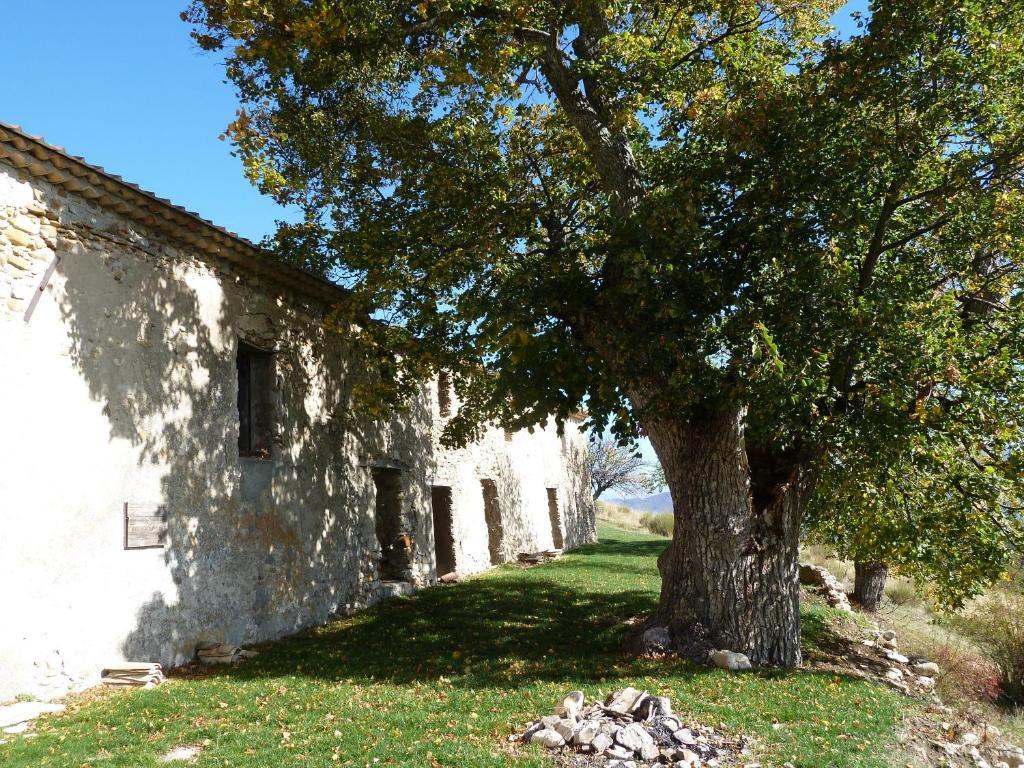 Gite Des Monges Sisteron Esterno foto